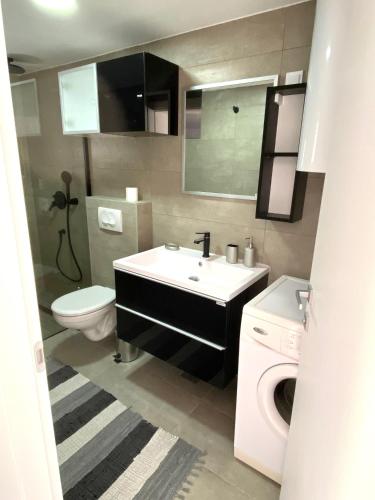 Madonna Field Apartment