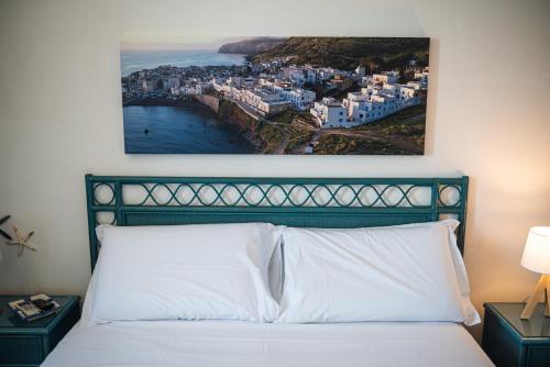 Imagen de la galería de La terrazza del sole “ apartments “, en Marettimo