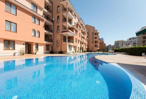 Piscina en o cerca de Apartment in Kassandra Complex