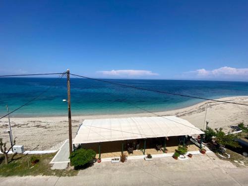 Gallery image of Riviera Hotel in Póros Kefalonias