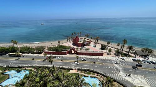 benal beach con vista frontal al mar, Benalmádena – Updated ...