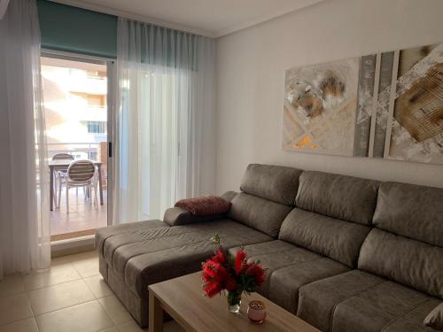 O zonă de relaxare la Apartment in Oropesa Del Mar Marina Dor
