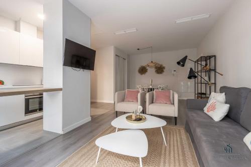 Living4malaga Pacific Terrace Apartment