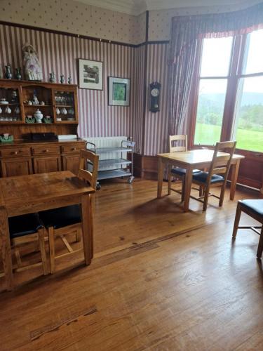 Gambar di galeri bagi Creag Meggan di Ballater