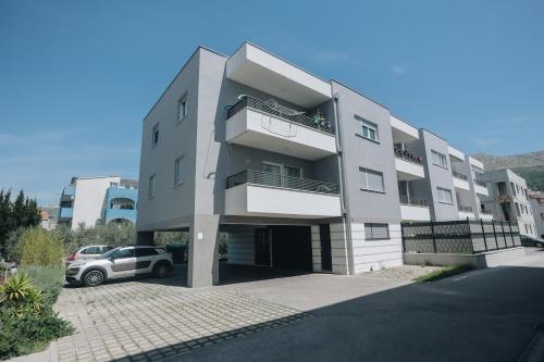 Apartman Tema