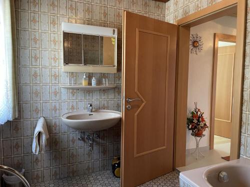 Ένα μπάνιο στο Haus Beate, FeWo im Bienenparadies