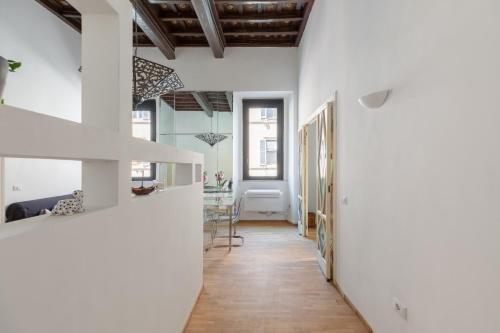 iFlat Bright apartment near Piazza di Spagna