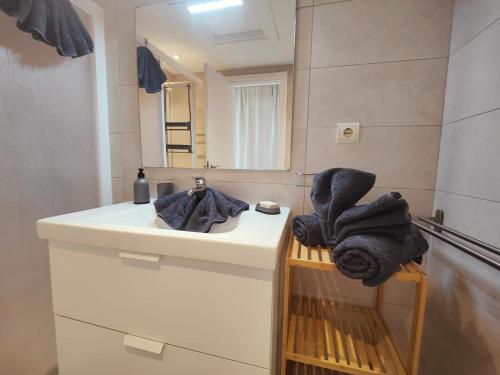 Gambar di galeri bagi Panorama Apartment with Sea Views BY NAMASTE ELITE di Torremolinos