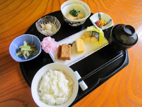 Mad på ryokanen eller i nærheden