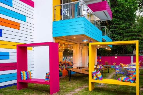Jardín al aire libre en goSTOPS Goa, Baga