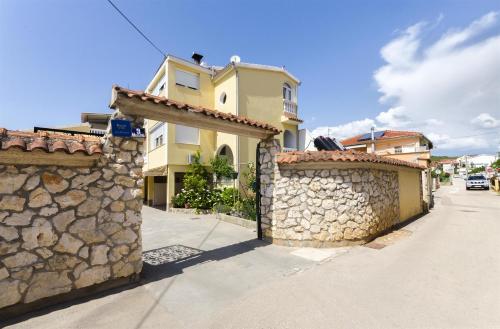 Apartments and Room Take it easy