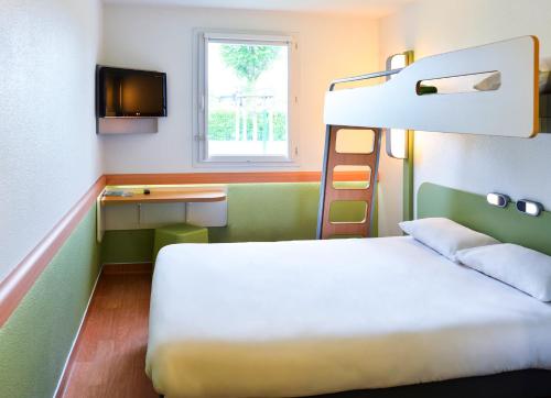 Katil atau katil-katil dalam bilik di Ibis Budget Montelimar