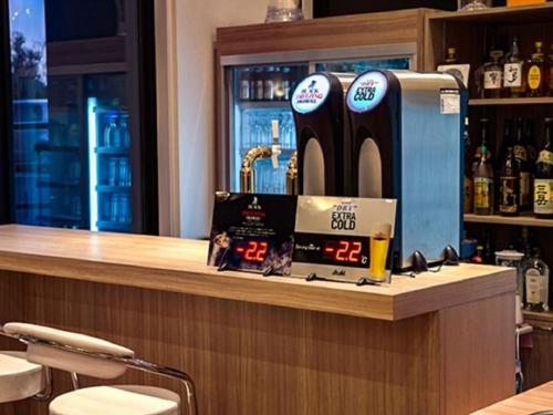 Lounge nebo bar v ubytování LiVEMAX RESORT Aki Miyahama Onsen