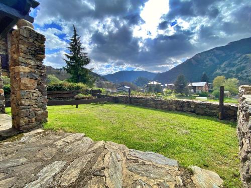 Imagen de la galería de Pleta Ordino 18, Duplex rustico con chimenea, Ordino, zona vallnord, en Ordino