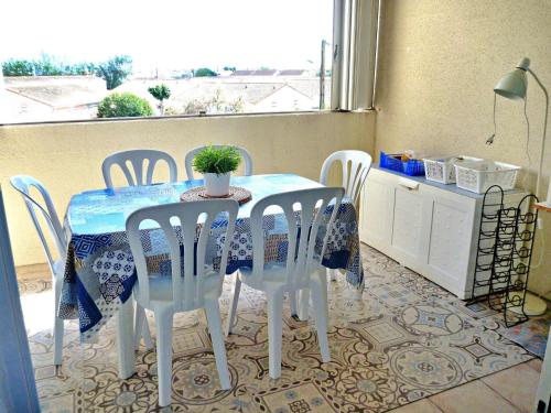 Charmant appartement rénové avec loggia et parking, proche de la mer à Marseillan - FR-1-387-144