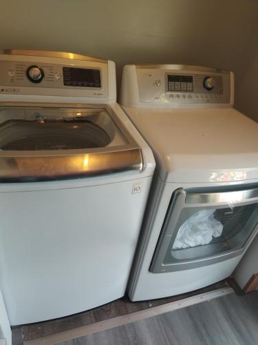 Deluxe Shared MEN'S ONLY Dormitory rm4 – Photos 5