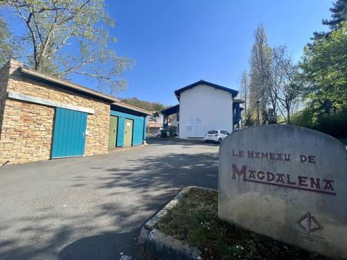 Appartement T1 Bis avec jardin privé et piscine, 4 pers, Cambo-les-Bains - FR-1-495-13