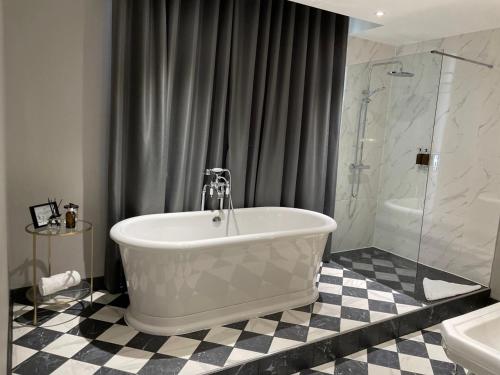 Edgbaston House photo 27