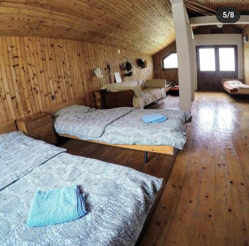 Katil atau katil-katil dalam bilik di Vila Mila