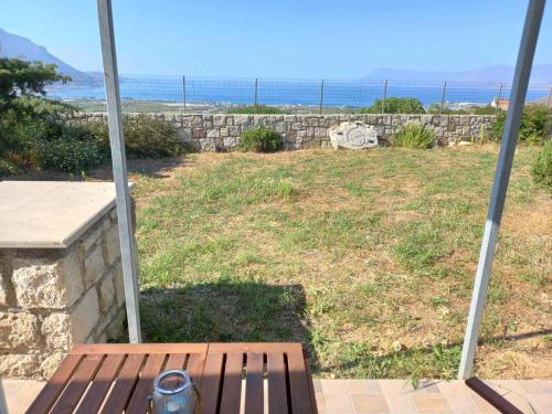 Φωτογραφία από το άλμπουμ του Cozy secluded studio with panoramic view σε Áyios Yeóryios