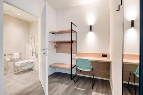 Koupelna v ubytování B&B HOTEL Hasselt