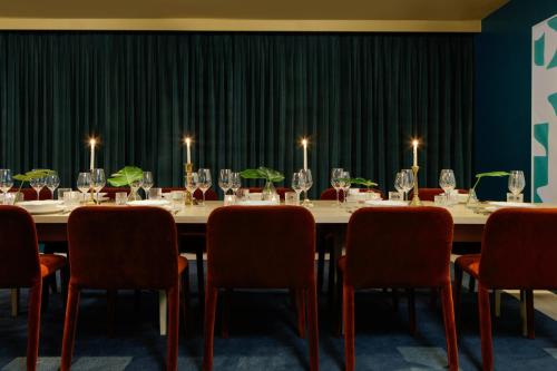 Der Geschäftsbereich oder Konferenzraum in der Unterkunft Kimpton Sylvan Hotel Buckhead Atlanta