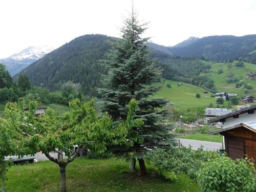 Photo de la galerie de l'établissement Chalet cosy 3-4 pers, idéalement situé, à 500m des pistes et 100m des commerces - FR-1-342-220, à Beaufort