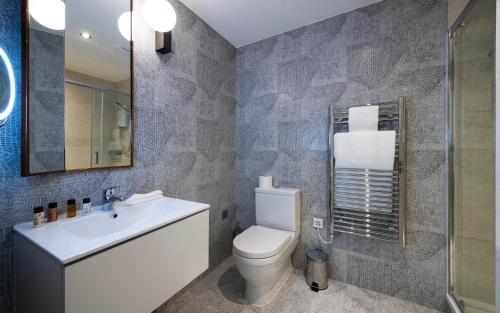 Trueman Court Luxury Serviced Apartments Image