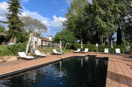 Swimmingpoolen hos eller tæt på Quinta da Dourada