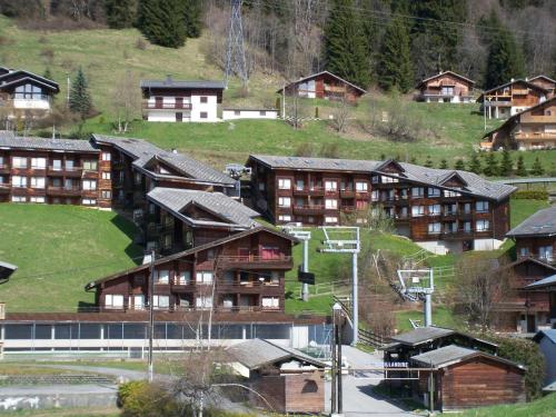 Les Gets - Studio proche centre, pistes et commerces, parking couvert