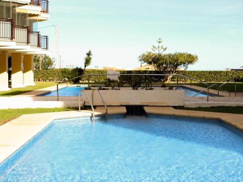Appartement agréable avec piscine et climatisation près de la plage à Jávea