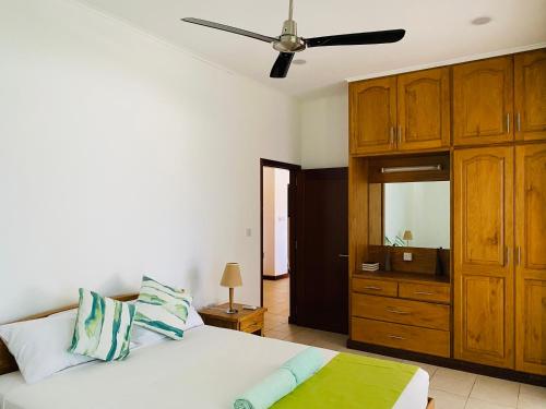 Gallery image of Pieds Dans L’Eau Holiday Apartments in Mahe