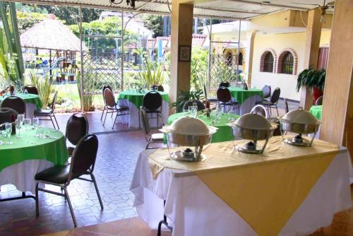 Gallery image of Hotel Las Victorias Palmira in Palmira