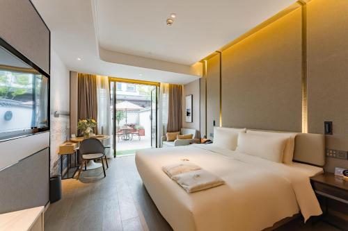 Gallery image of Atour Hotel Tongxiang Wuzhen in Tongxiang