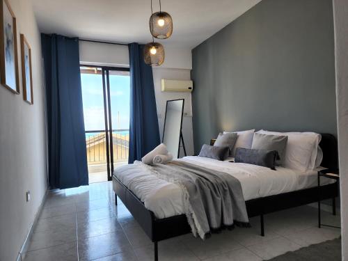 Galeriebild der Unterkunft Kay's City & Seaview One Bedroom Apartment in Larnaka