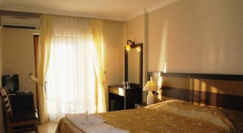 Gallery image of Dalyan Tezcan Hotel in Dalyan