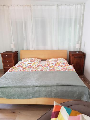 Ένα ή περισσότερα κρεβάτια σε δωμάτιο στο Ferienhaus im Grünen Nähe Zentrum