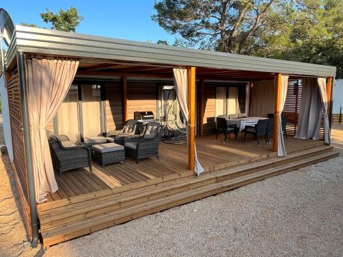 Patio nebo venkovní prostory v ubytování Mobile Home Karlo
