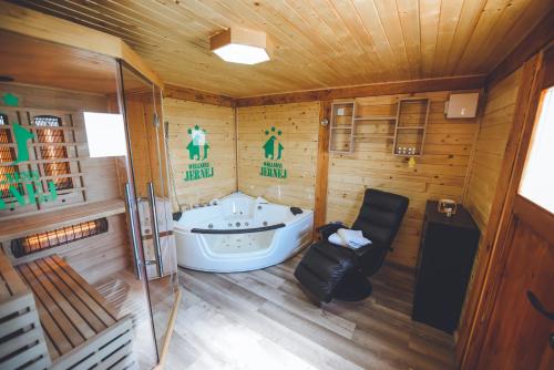 ห้องน้ำของ Apartments Jernej with Onsite Wellness