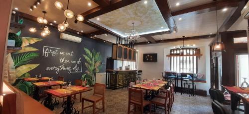 ห้องอาหารหรือที่รับประทานอาหารของ Hotel Salcedo De Vigan
