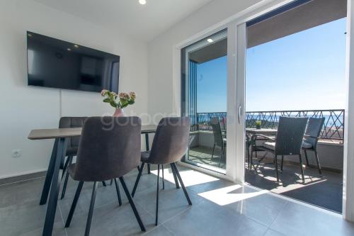 Sea View Apartments Diana