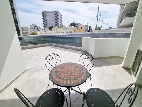 Gallery image of Shades Of Blue Apartment in Larnaca