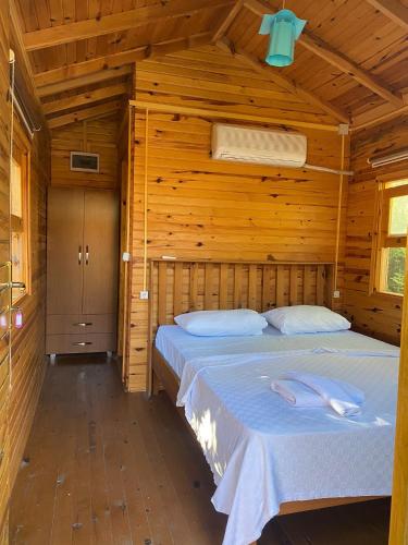 Gallery image of Naz Beach Bungalow Hotel in Antalya in Kızılot