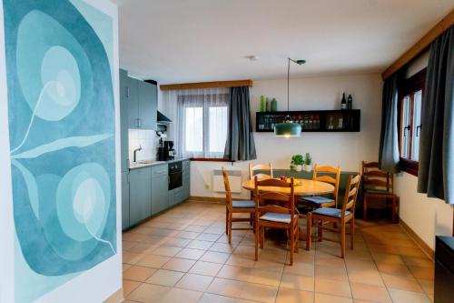 Virtuve vai virtuves zona naktsmītnē Apartment Weitblick - Almresort Gerlitzen