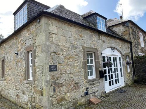 Charming Barn Conversion on Private Estate – Photos 4