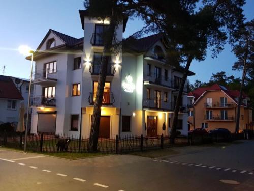 Fotografia z galérie ubytovania Villa Carmen v destinácii Międzywodzie