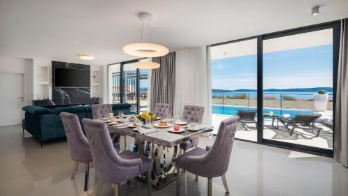 Luxury Villa Spotlight with Pool