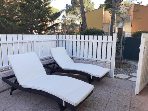 Villa pinède - Proche naturiste