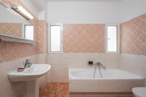 Kylpyhuone majoituspaikassa Fantasea Unique Resort
