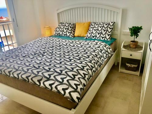 Posteľ alebo postele v izbe v ubytovaní Blue Sunrise Penthouse - Manilva